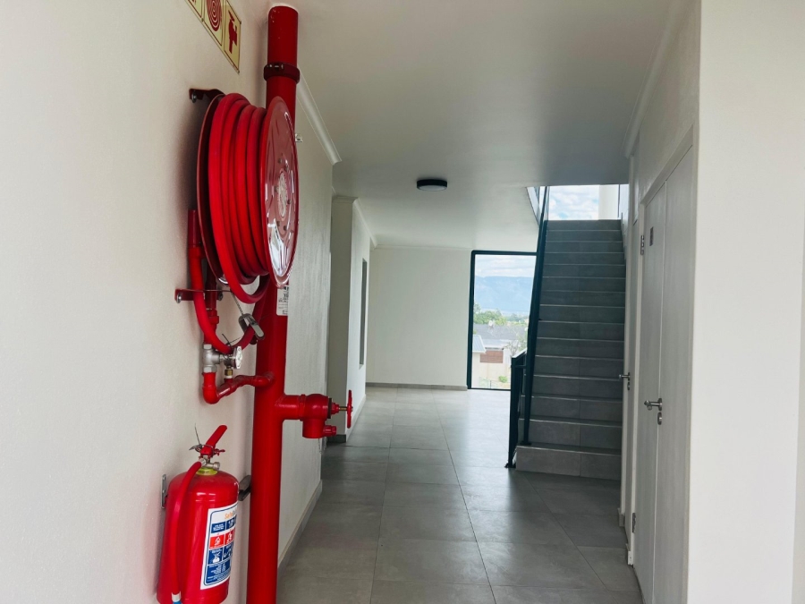 1 Bedroom Property for Sale in Table View Western Cape